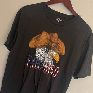 Free Bird USA Graphic Tee -Bald Eagle in Cowboy Hat Print- Black Short Sleeve. L